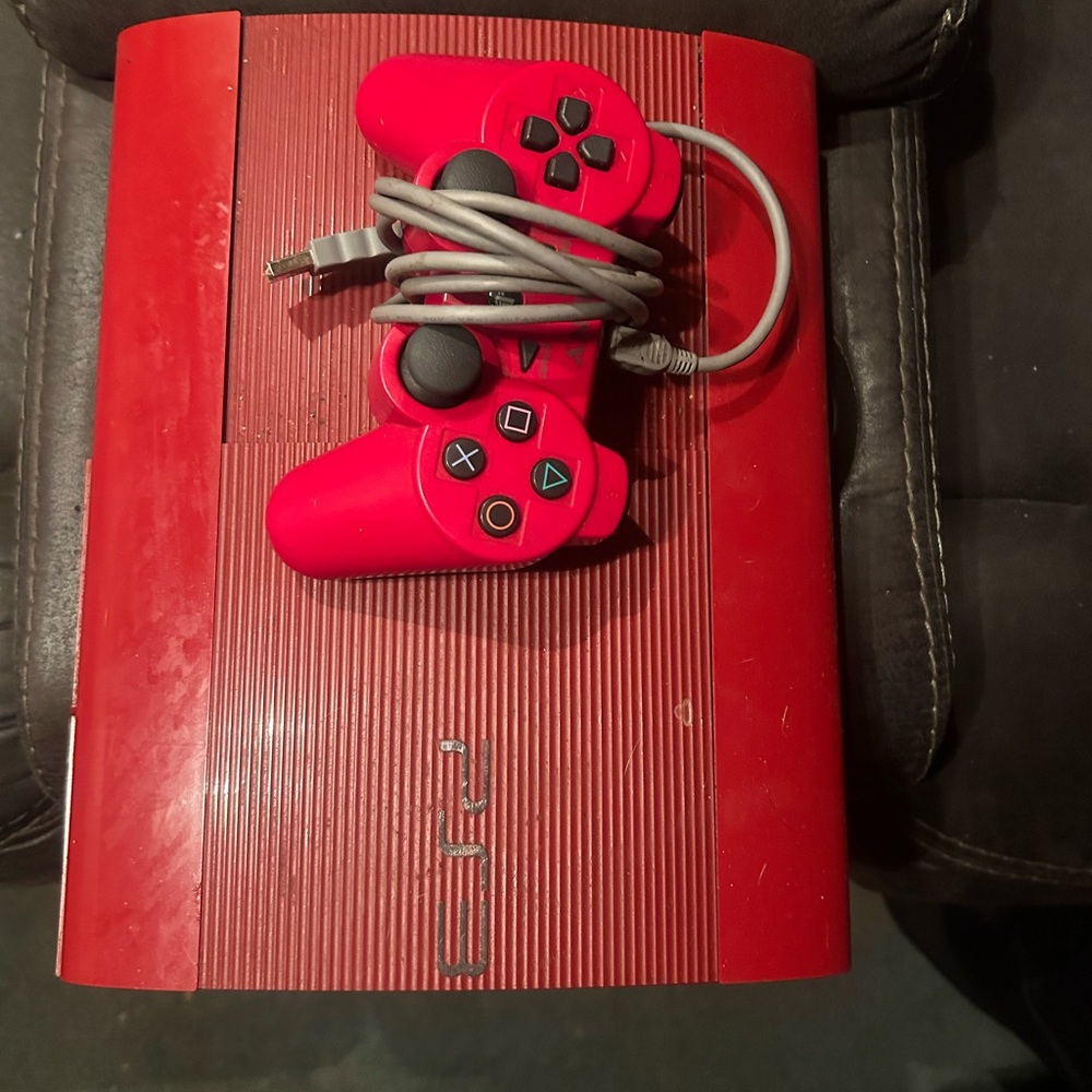 PS3 comes with a controller